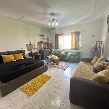 Koa Studio 1 Корча Екстериор снимка