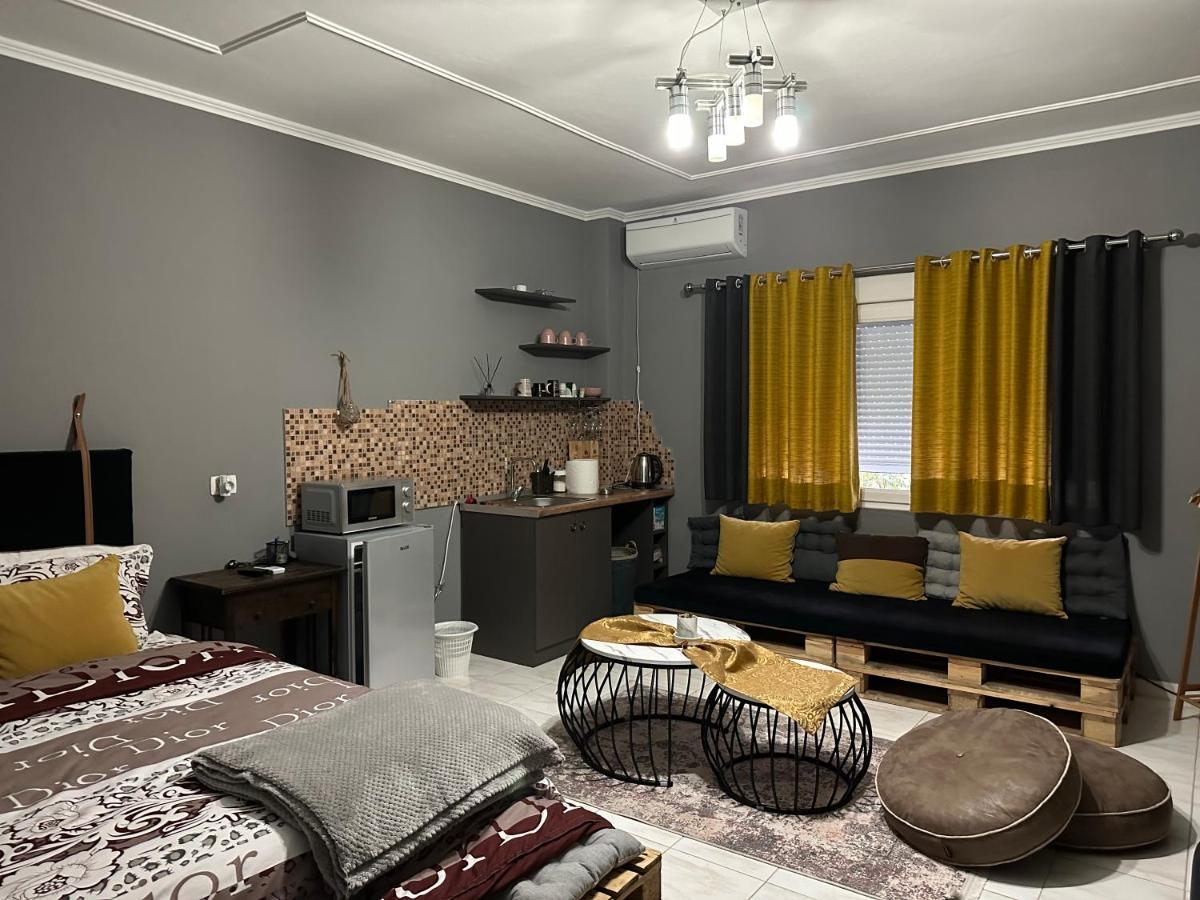 Koa Studio 1 Корча Екстериор снимка