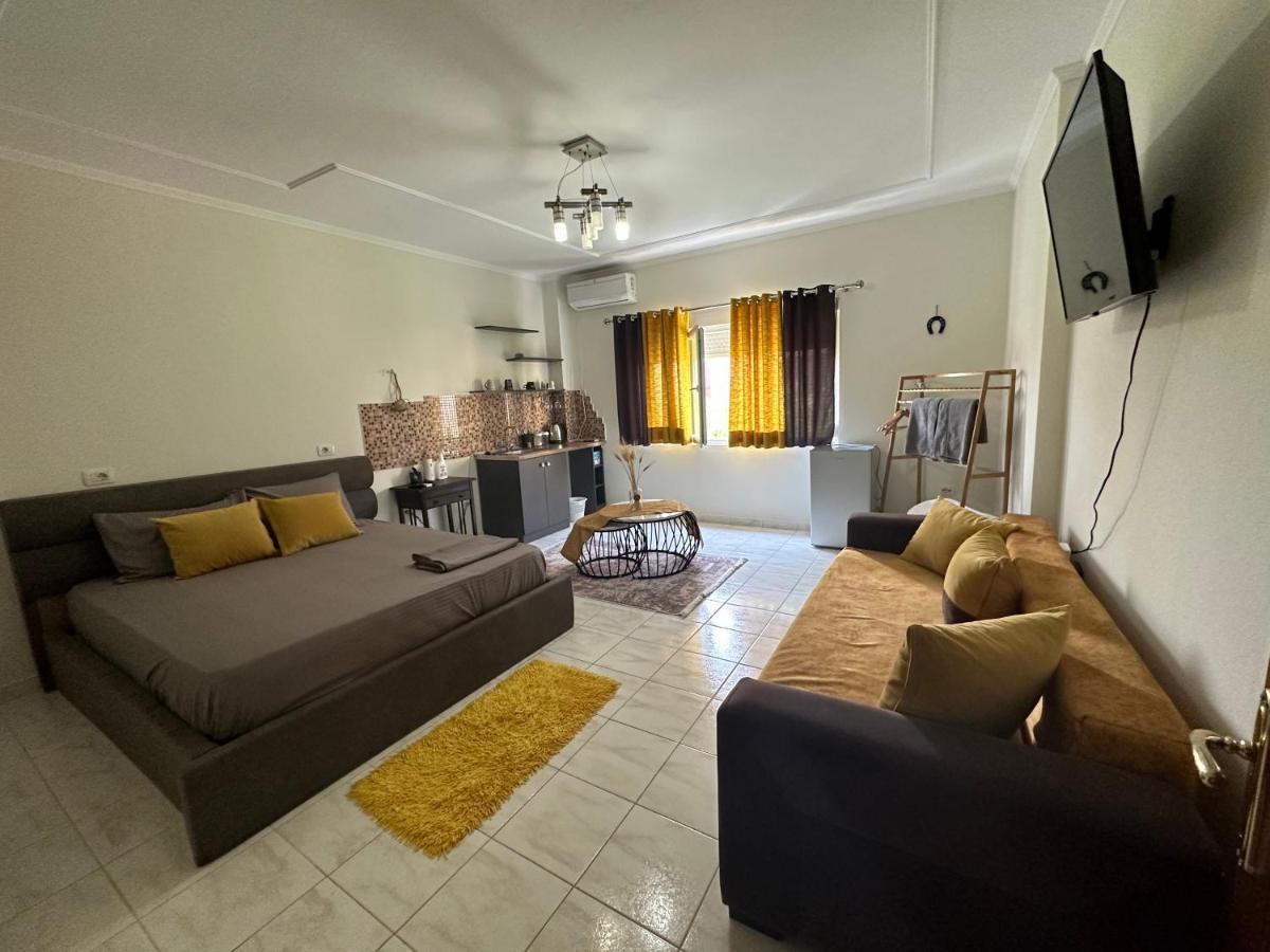Koa Studio 1 Корча Екстериор снимка