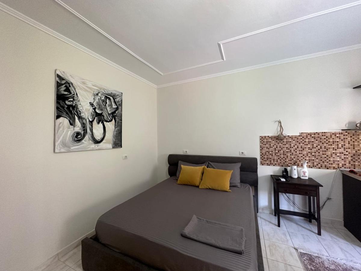 Koa Studio 1 Корча Екстериор снимка